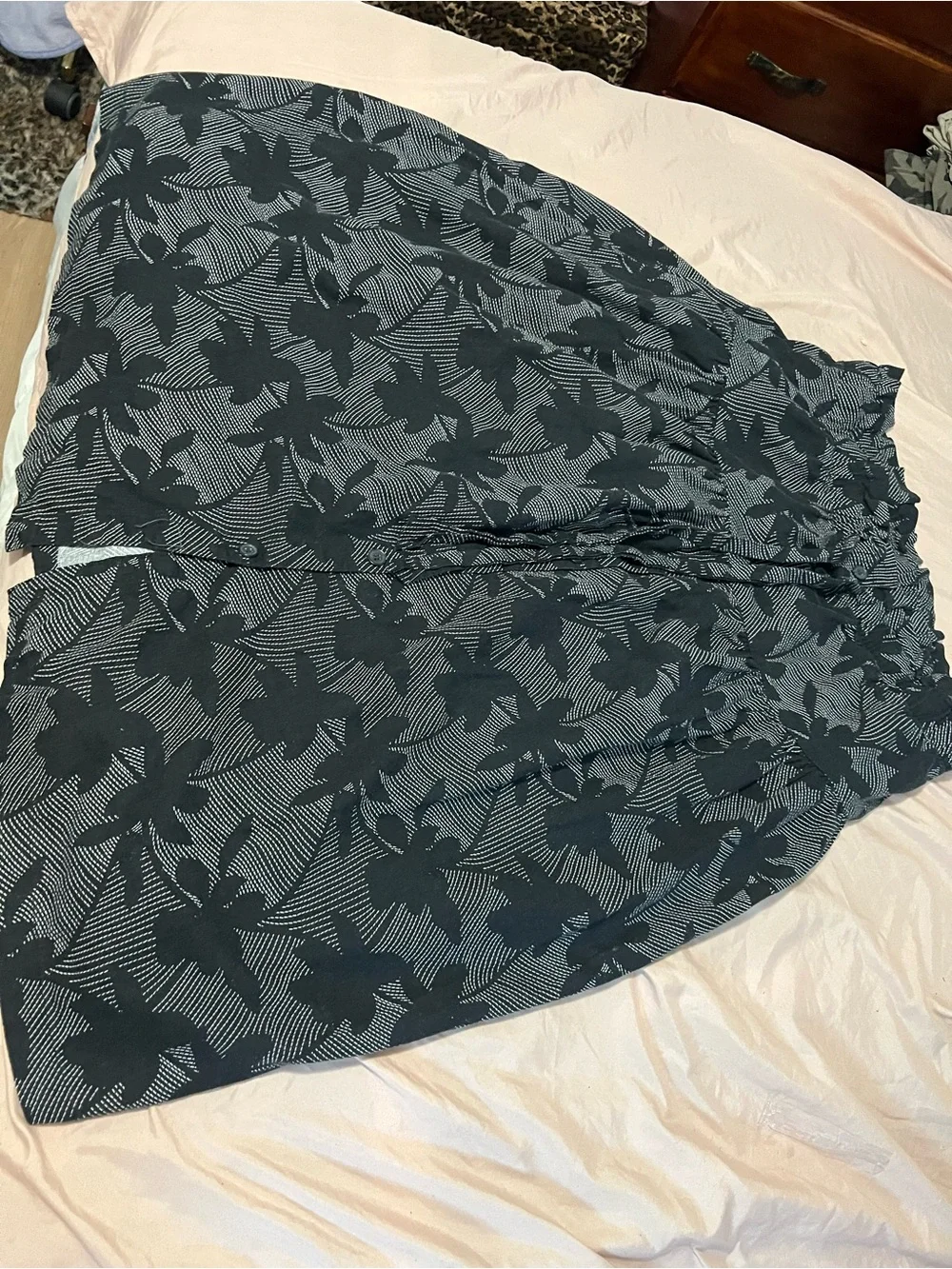 Universal Thread versatile black